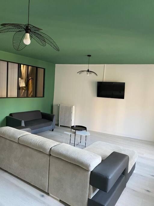 Gite De Tom Et Mag Classe 3 * Clevacances Villa Pontgibaud Eksteriør billede