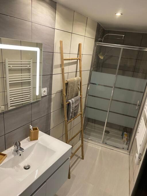 Gite De Tom Et Mag Classe 3 * Clevacances Villa Pontgibaud Eksteriør billede